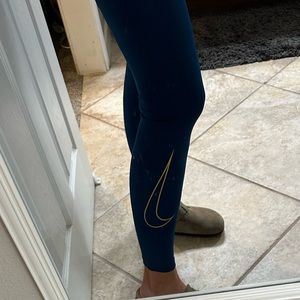 Nike NWT tights